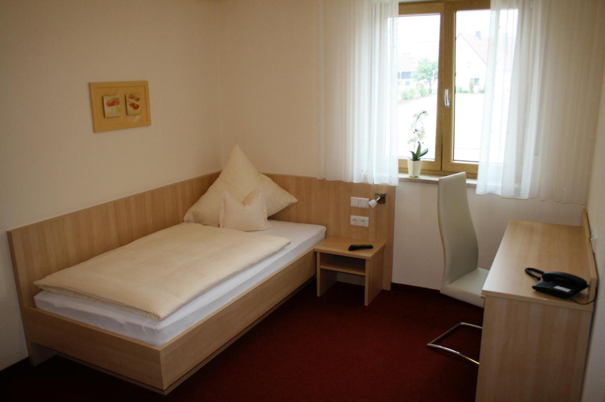Landhotel Winter Affing Ngoại thất bức ảnh